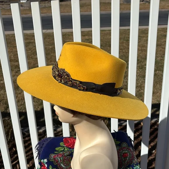 Charlie One Yellow Felt Bling Cowboy Hat Size M Womens display picture 3